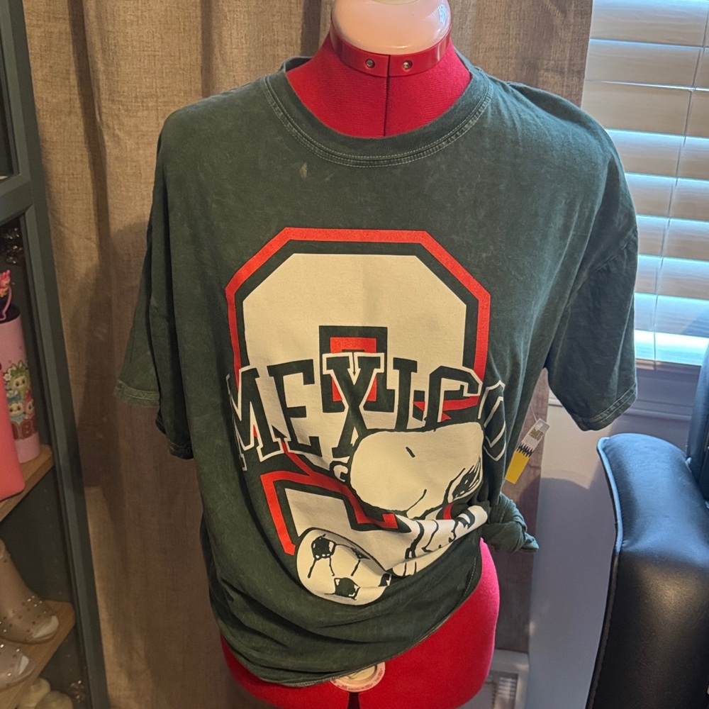 Mexico Graphic Short Sleeve Tee in Dark Green